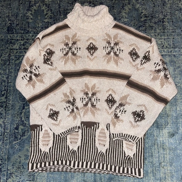 Handknit new york style Sweaters - Hand Knit New York Style Sweater L